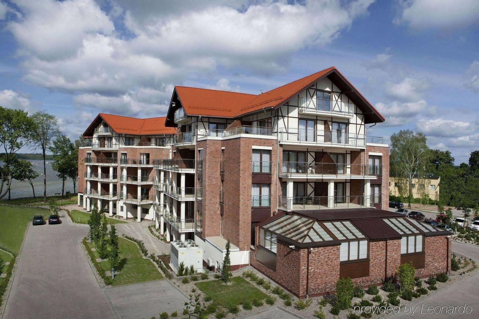 Willa Port 오스트로다 외부 사진 Residential complex in Nida